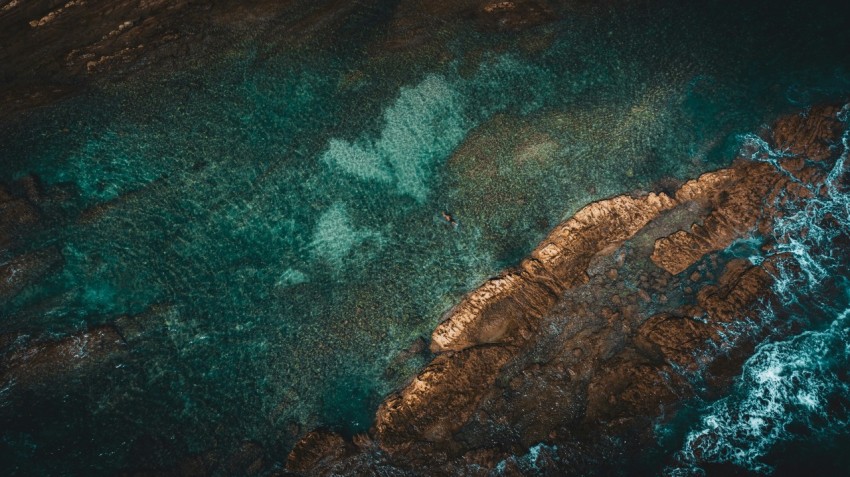 an aerial view of a body of water d9MjeTS