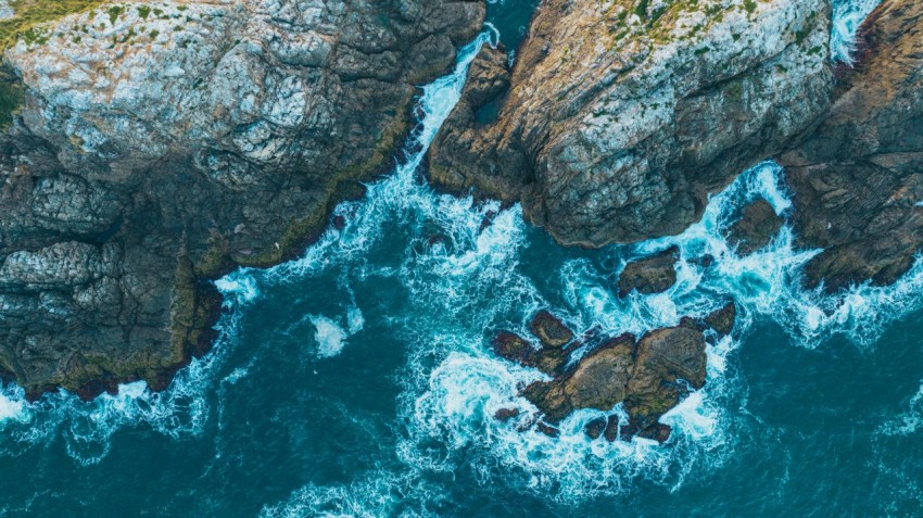 a close up of a rock