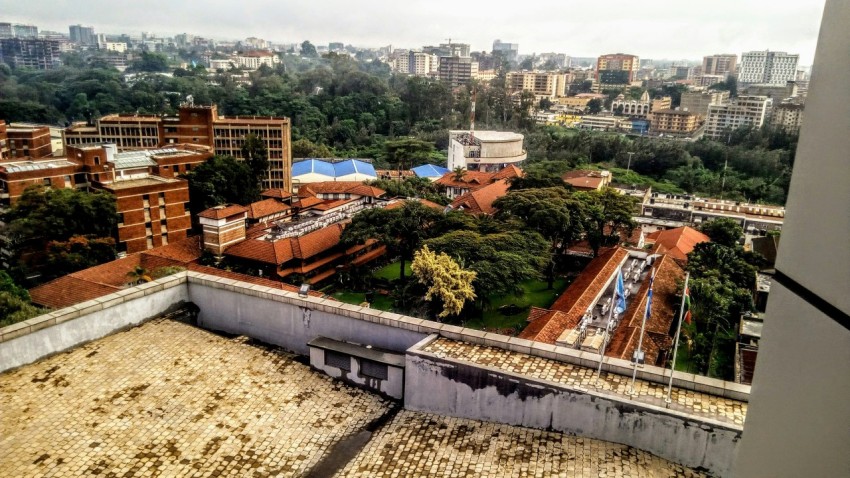 aerial view of city buildings during daytime e_