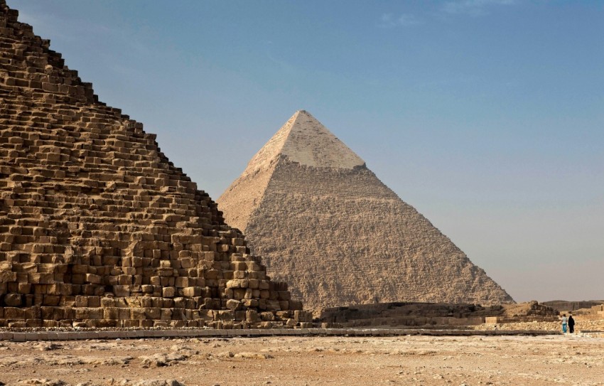 pyramid of giza hAw4e