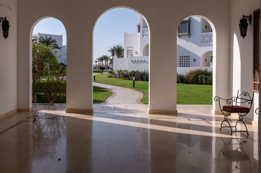 a large building with a large courtyard