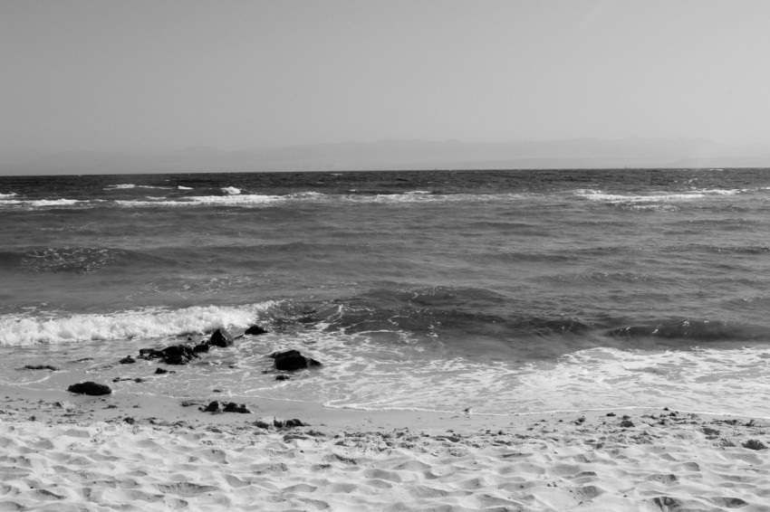 waves crashing on a beach _am