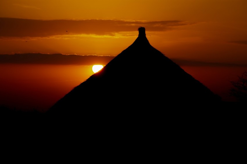 silhouette of mountain during sunset 8DcY7