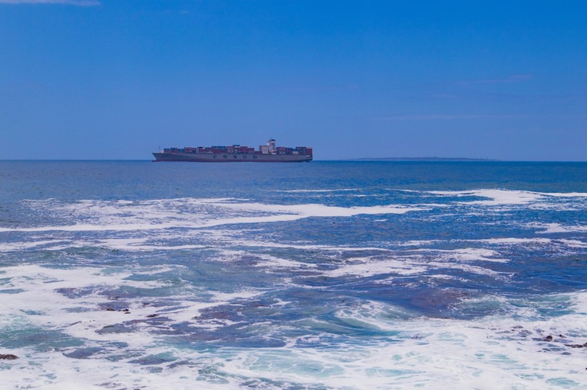 blue sea under blue sky during daytime