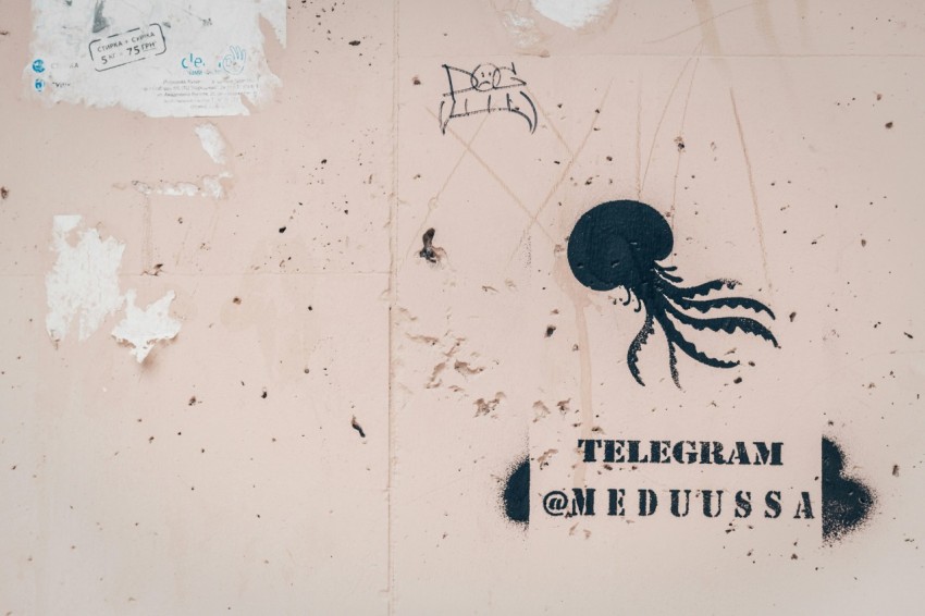 telegram meduussa logo