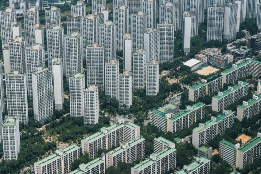 aerial view photography of high rise buildings 3RGGC