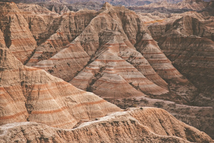 brown rocky mountain during daytime