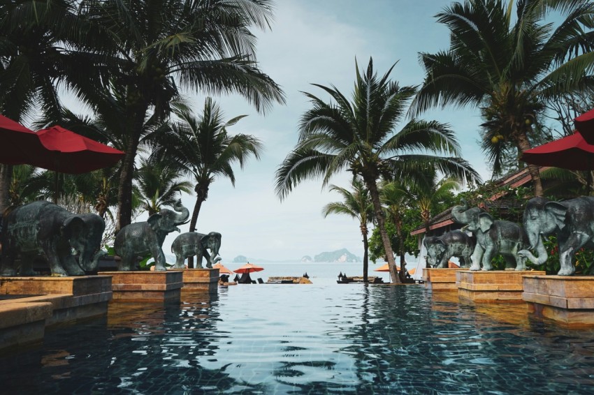 wavy swimming pool during daytime