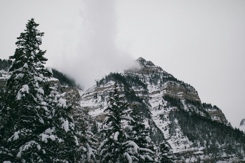 view of mountain ZnA