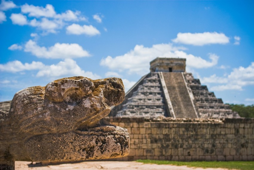 landmark photography of chichen itza mexico