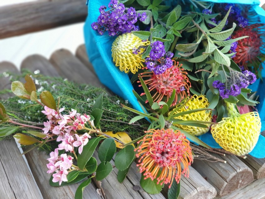 pink and green flower bouquet