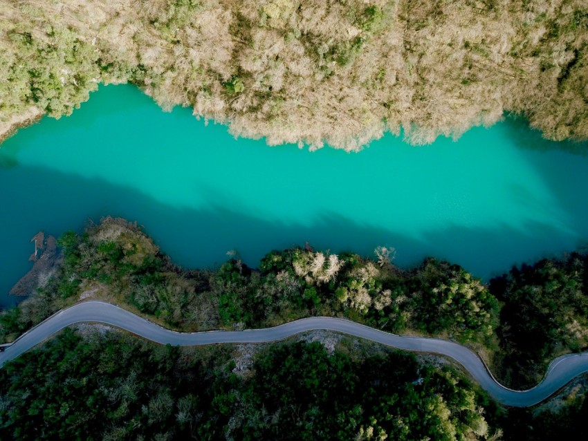 aerial phoography of road near river and green leafed trees Ke