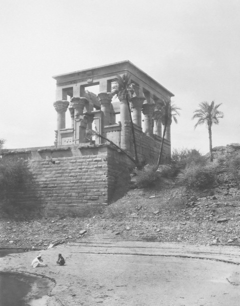 a black and white photo of an old building