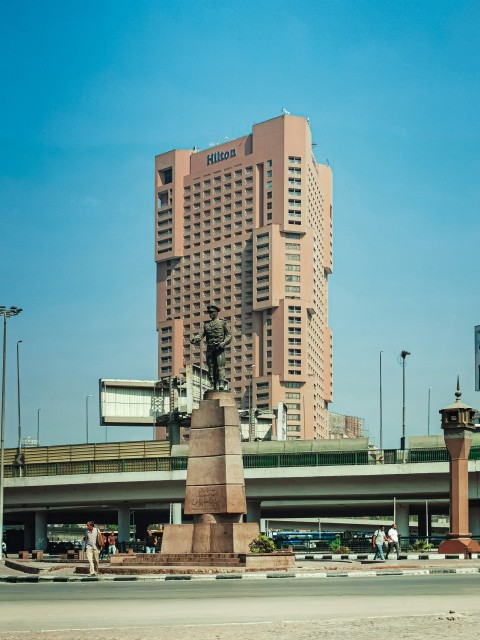 brown concrete building under blue sky during daytime gU8GoZmn_