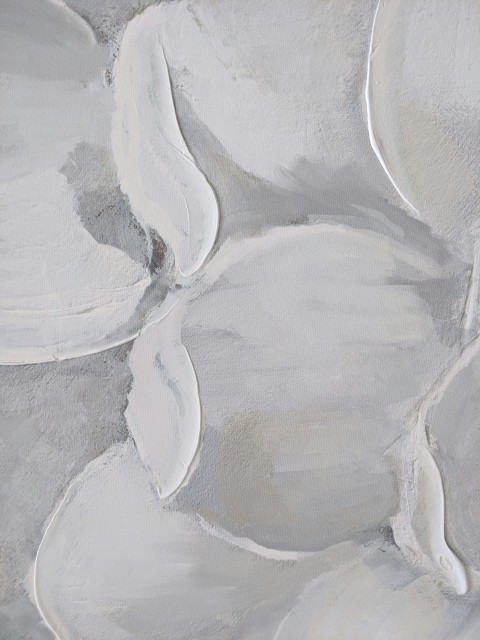 gray and white abstract painting K6AxX