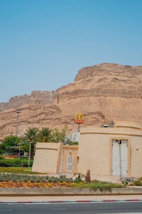 mcdonald signage near rocky mountain