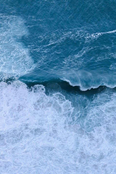 blue ocean waves during daytime