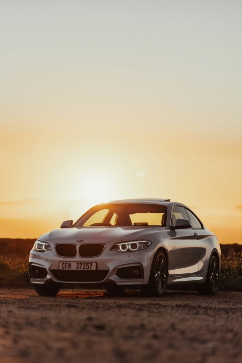 white bmw m 3 coupe