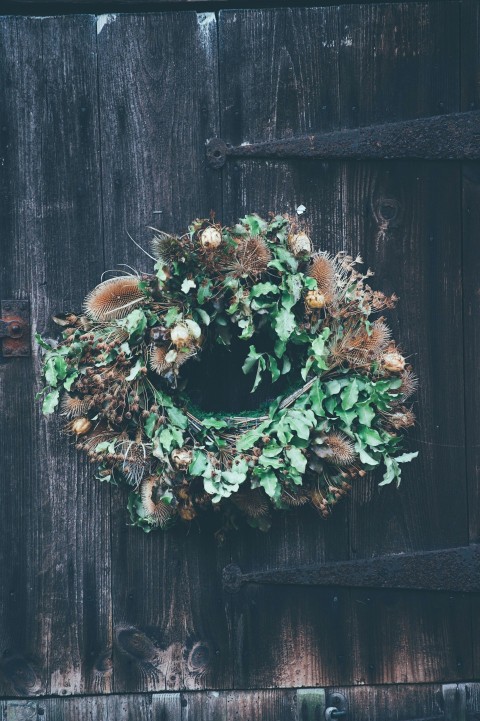 hanging green and brown floral wreath WRF9