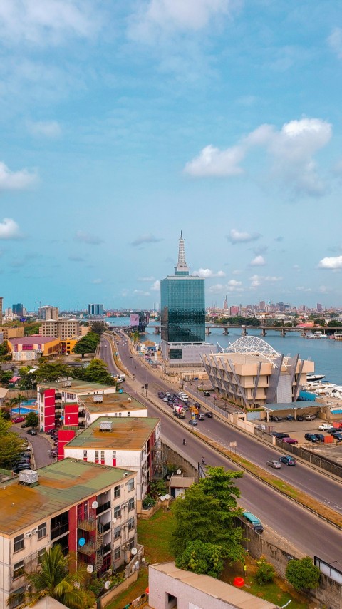 city skyline under blue sky during daytime 9ySEZ