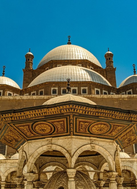 a large building with a dome on top of it